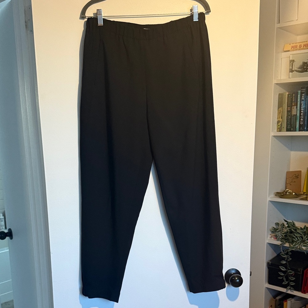 Babaton black joggers
